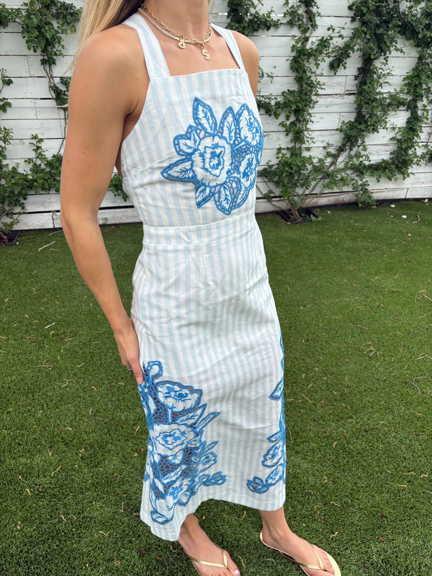 aria dress