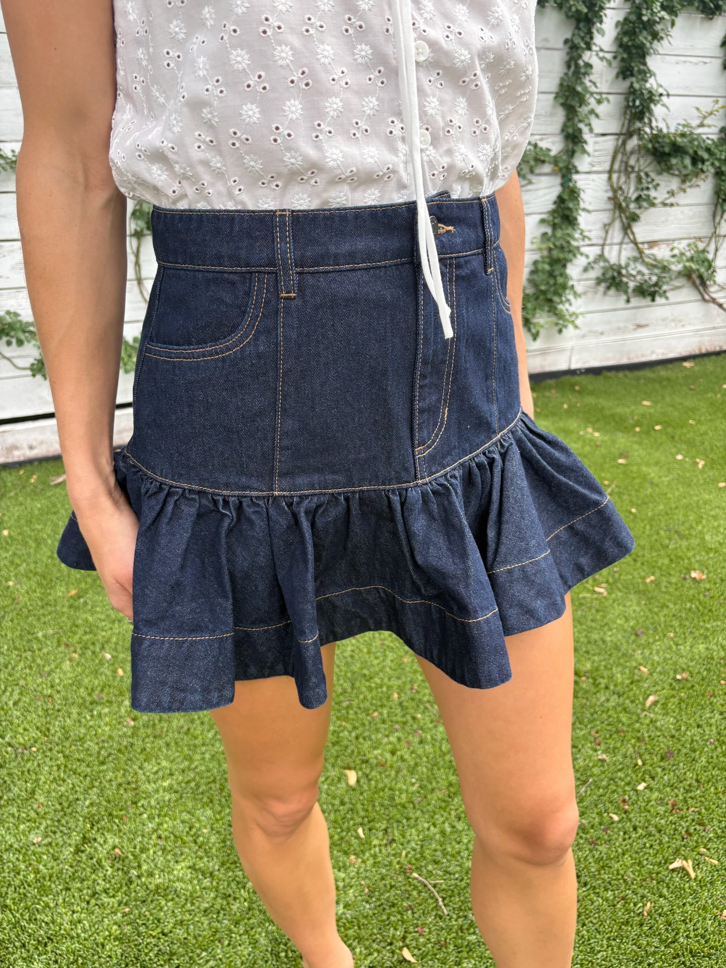 rita ruffle mini skirt