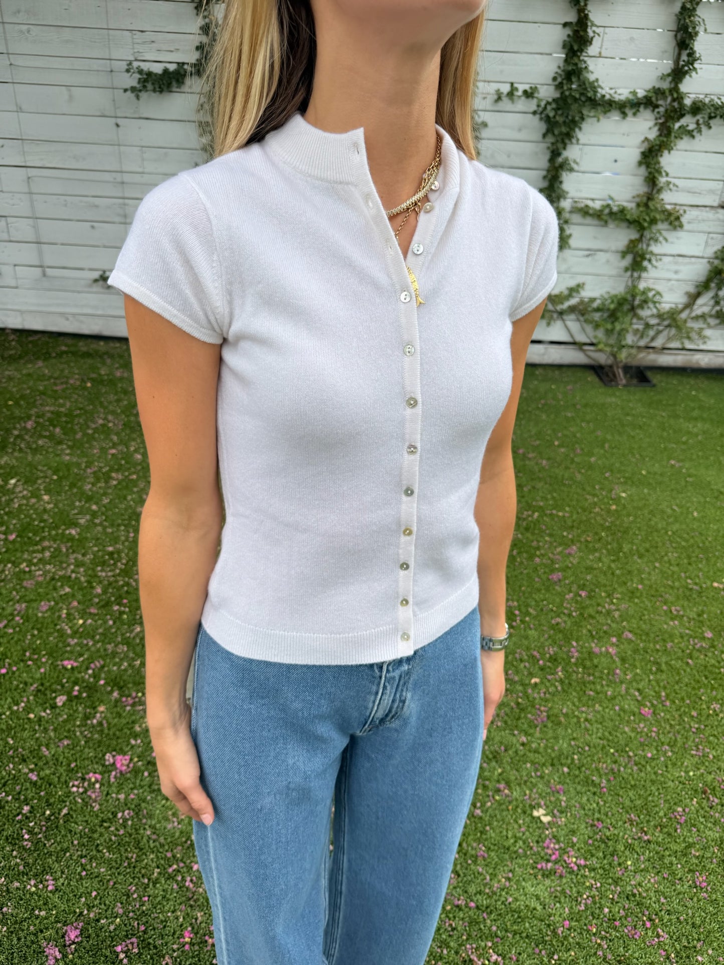 avoriaz fitted button tee