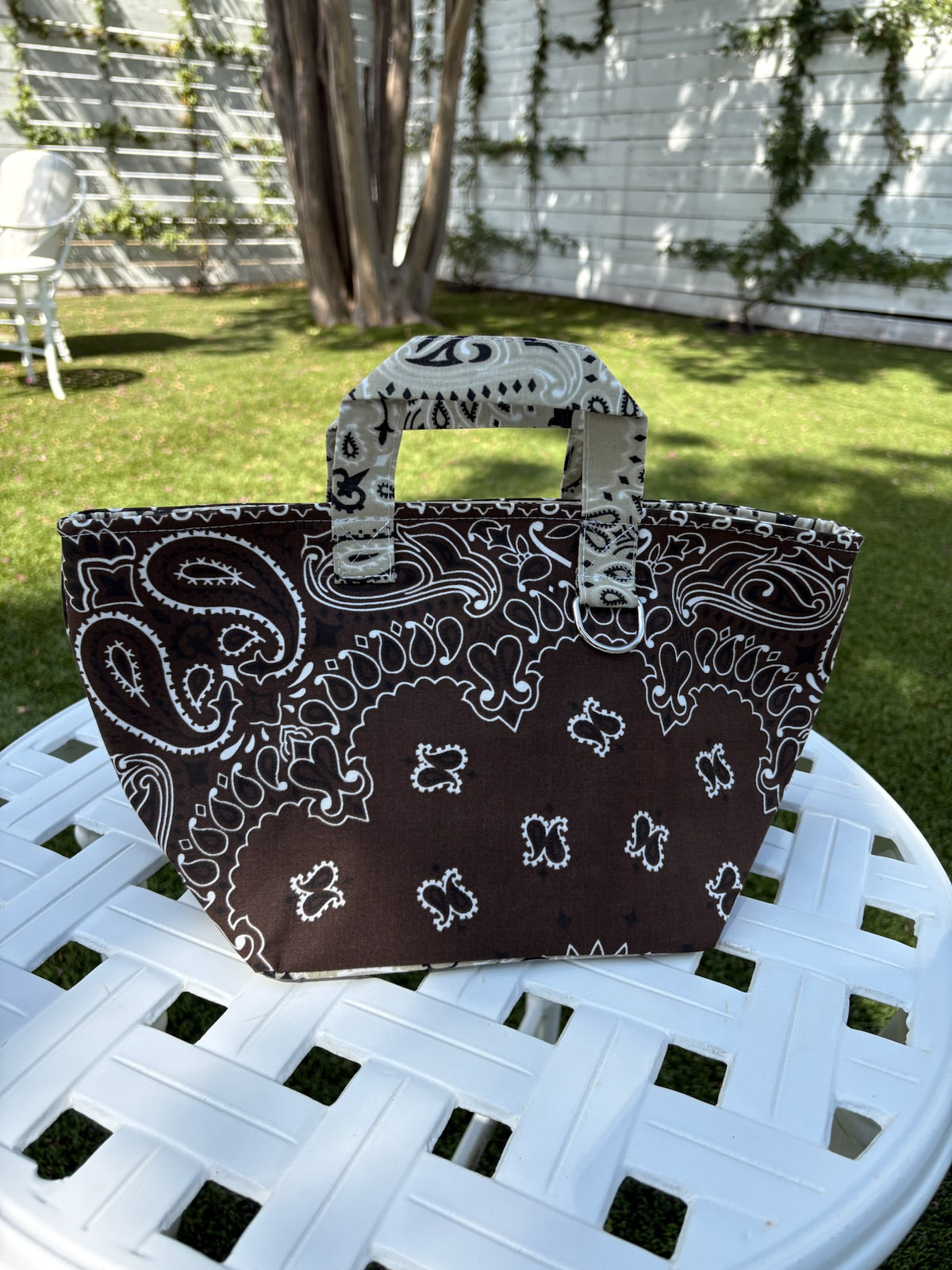 neutral mini basket