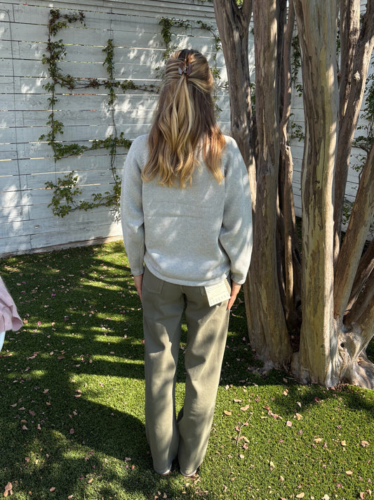 snap collar sweater