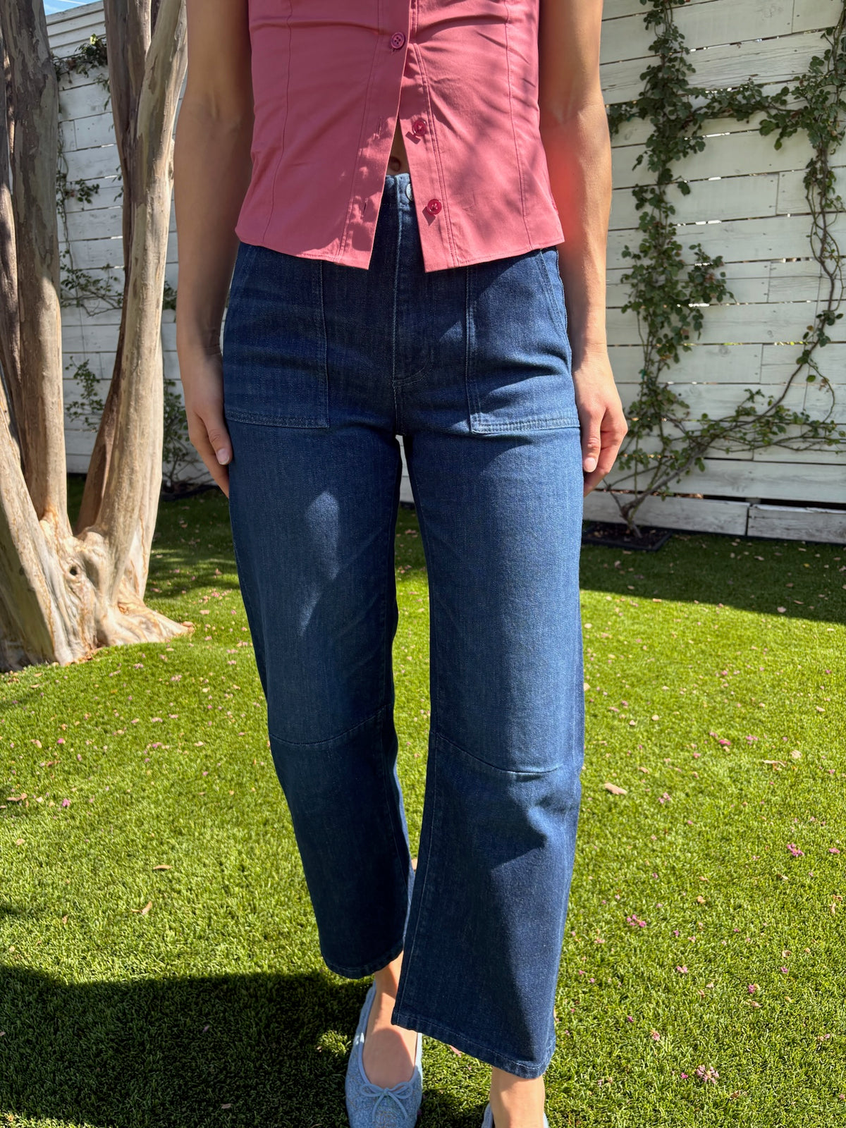 utility soft barrel jean in zoe