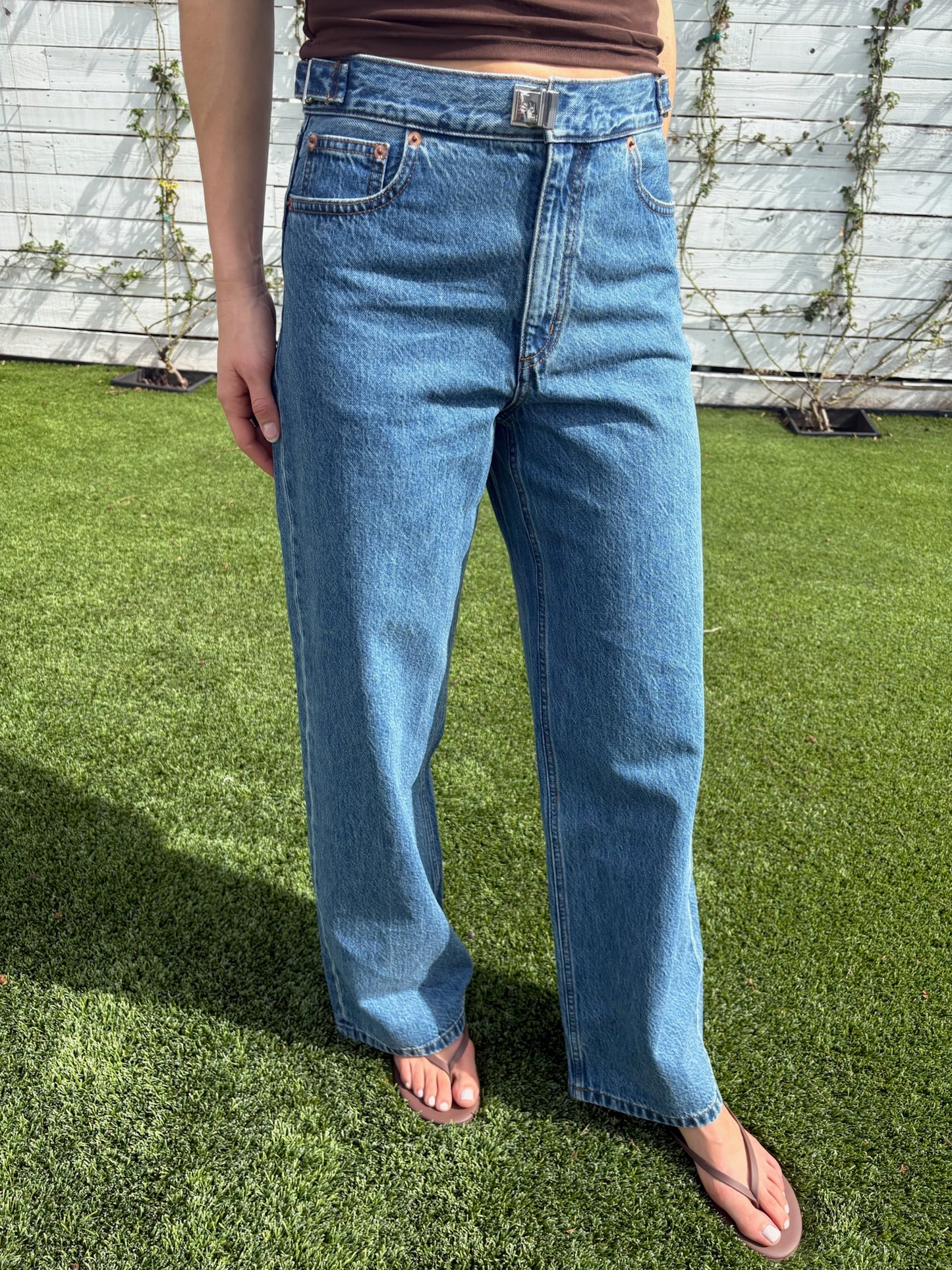buckle jean