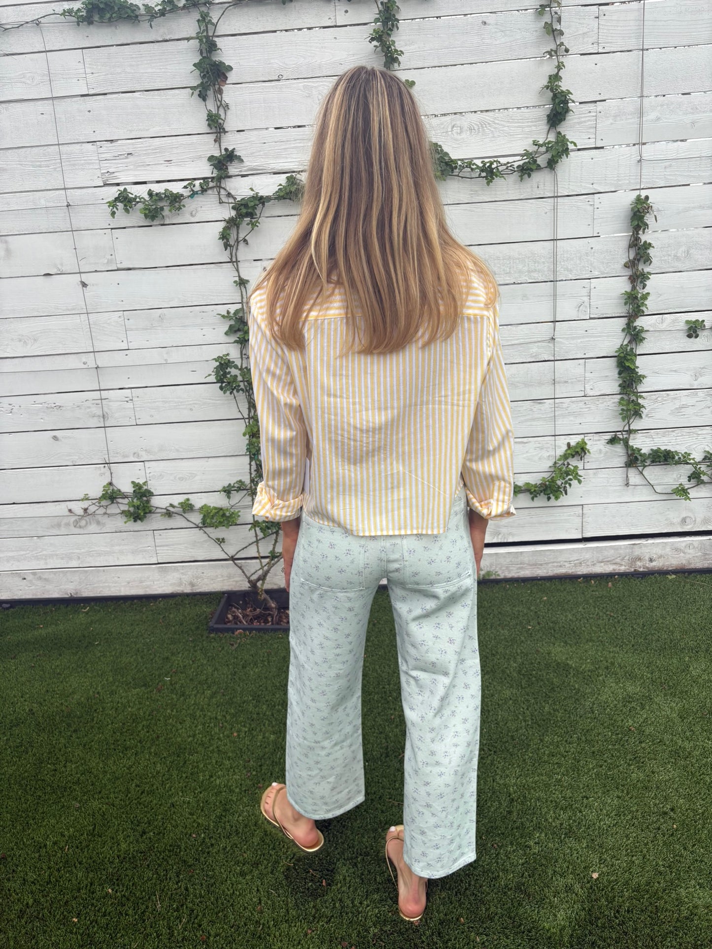 selena crop jean
