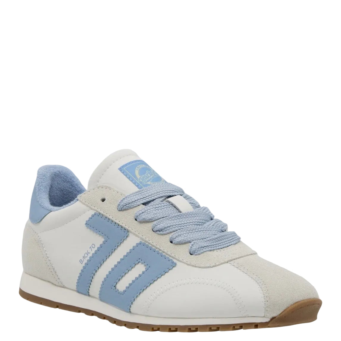 runner sneaker