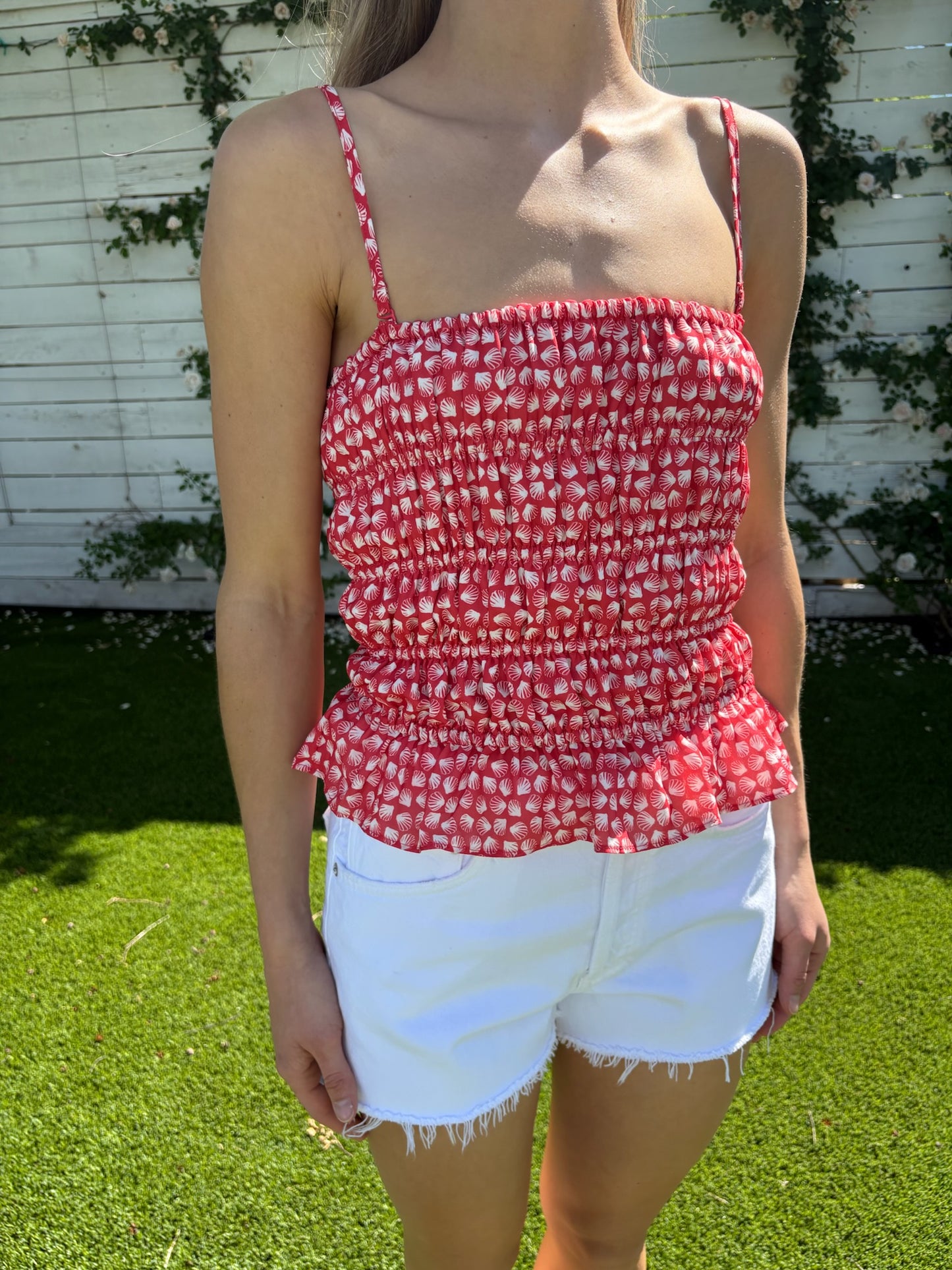 delilah seashell top