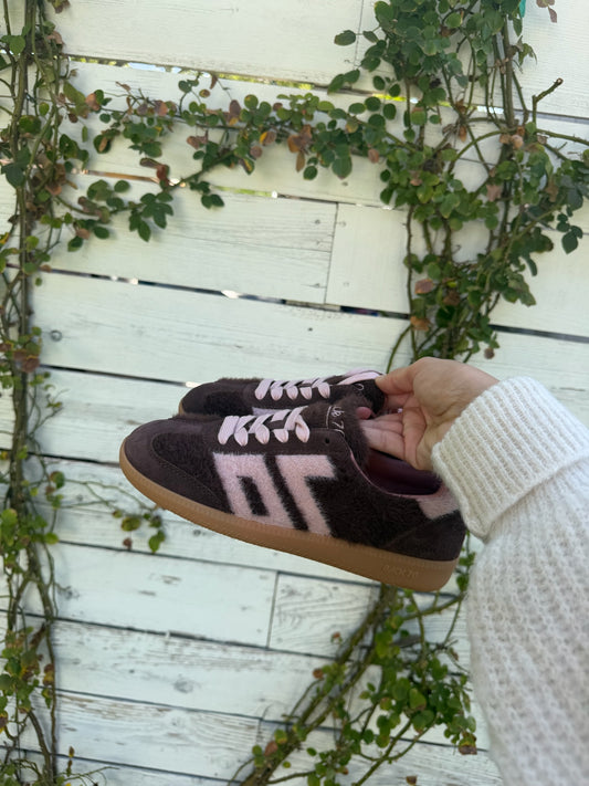 mohair sneaker