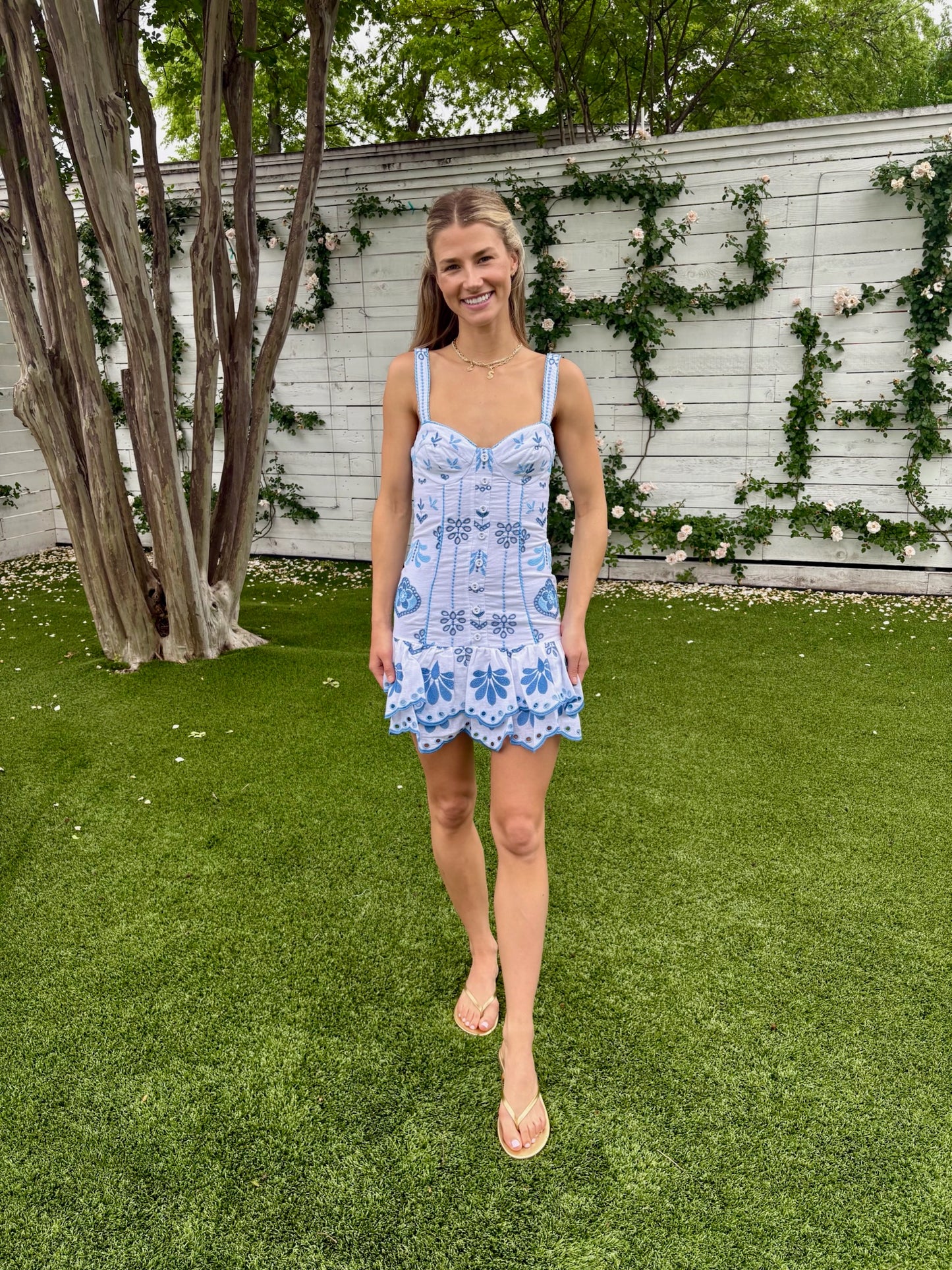 niva short dress