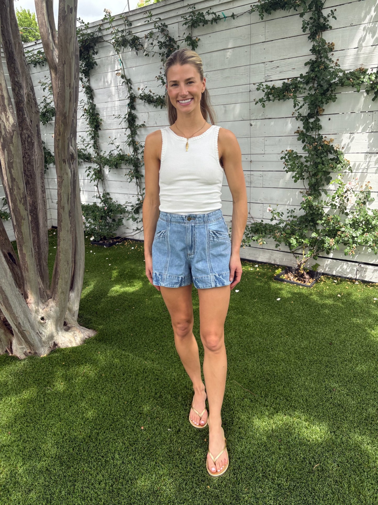 tallulah scoop tank