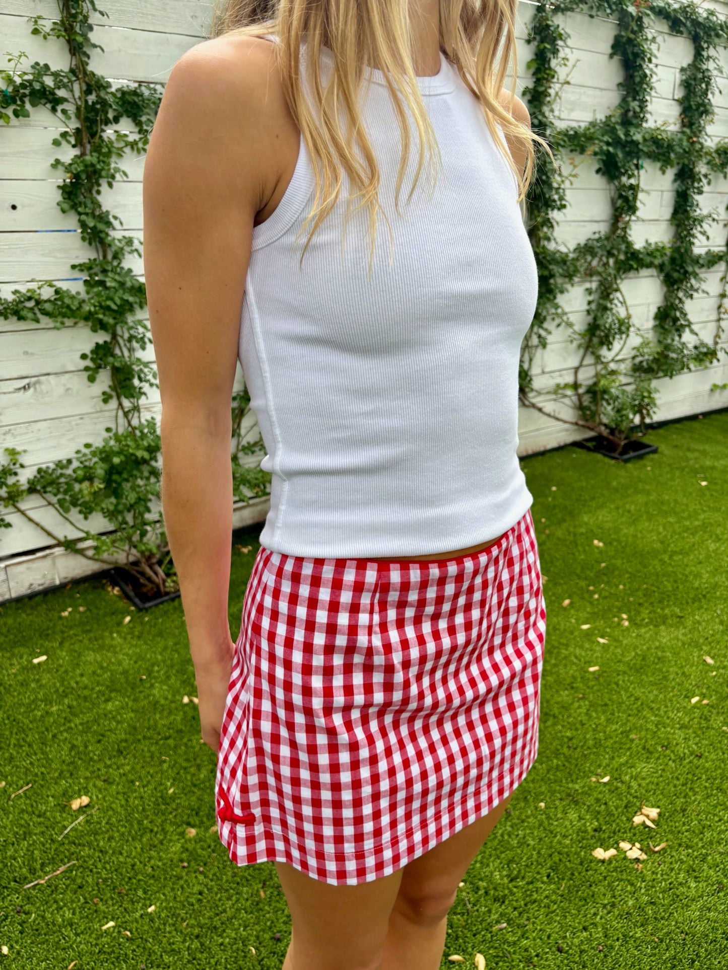 daphne rib tank