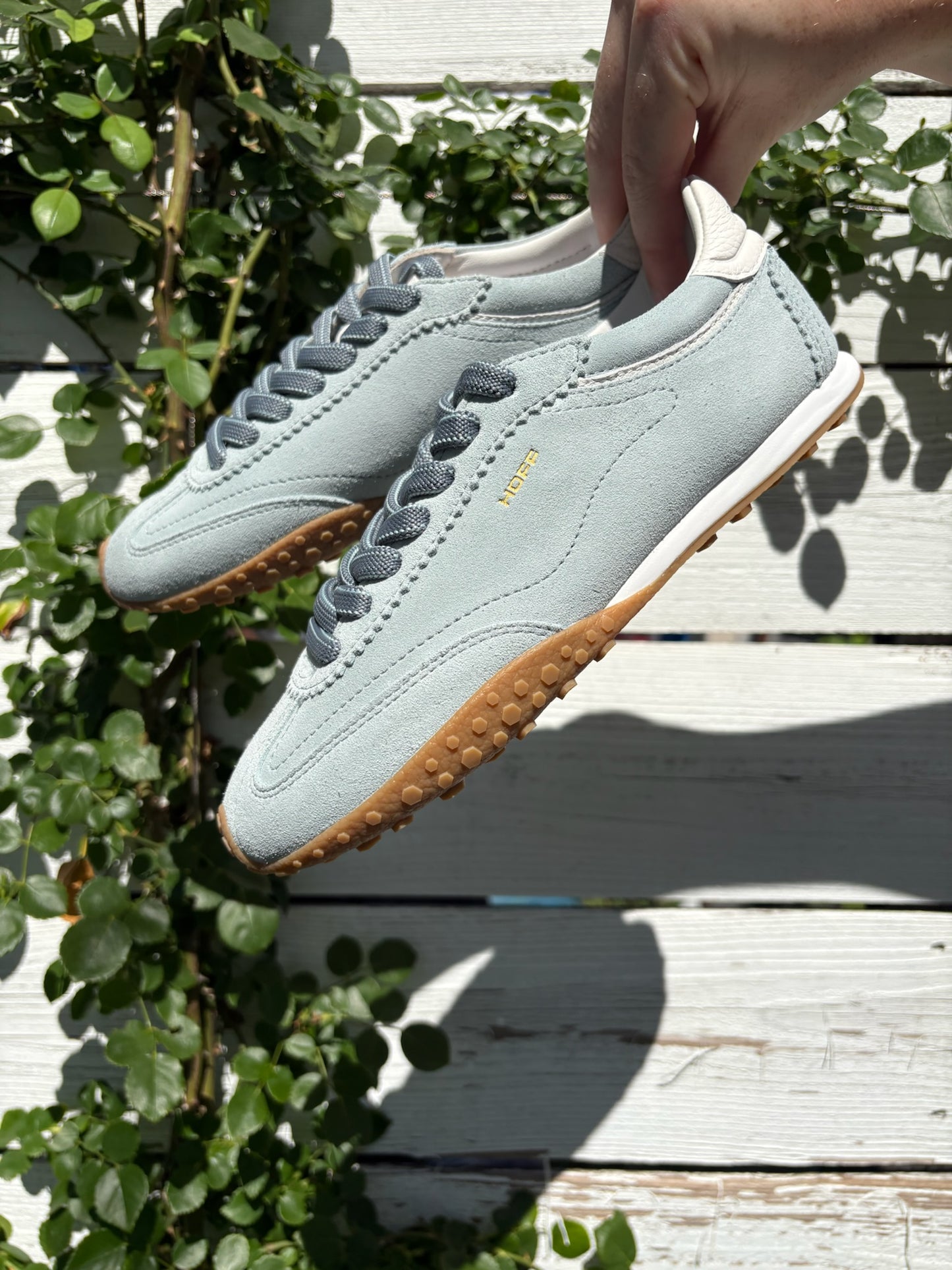 bridge fl sneakers