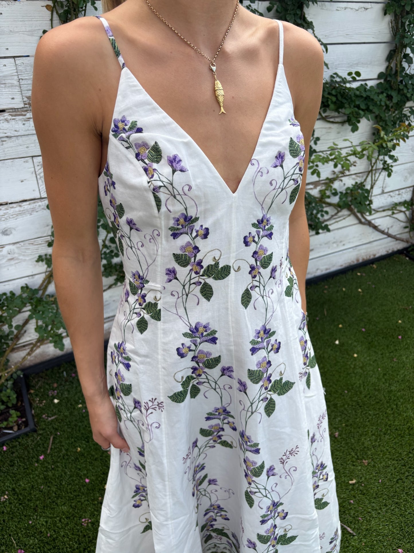 anya v-neck midi dress