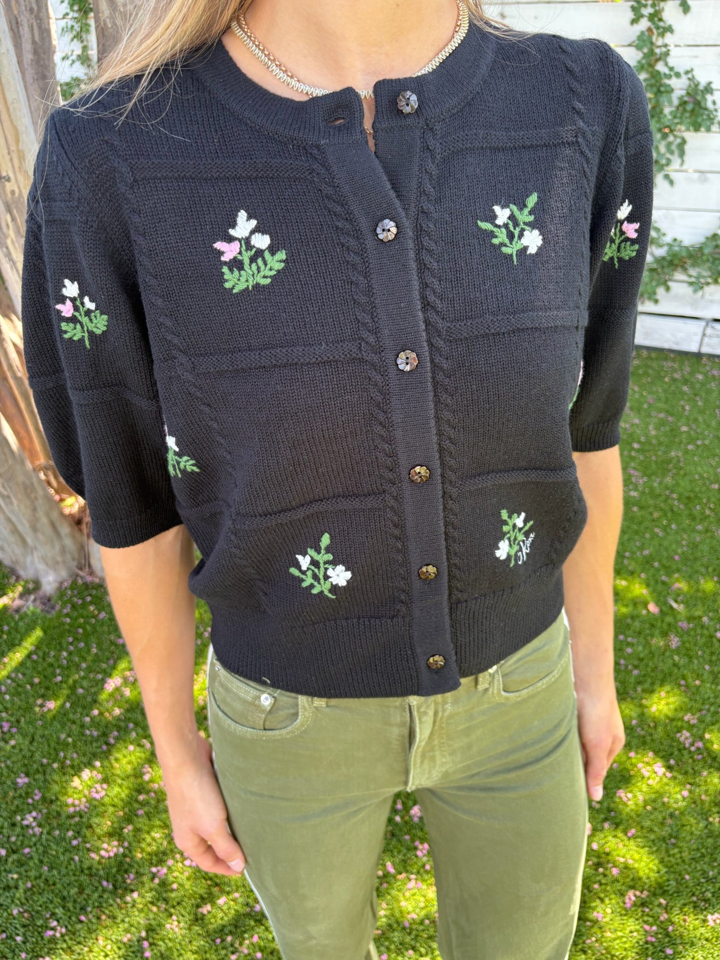 minta cardigan embroidered