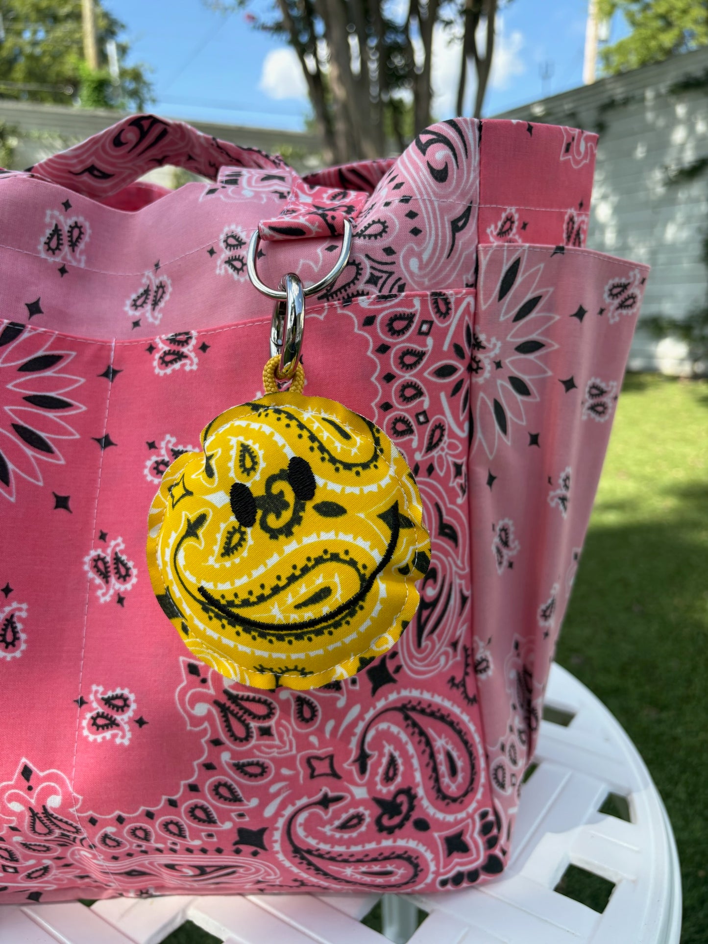happy face charm