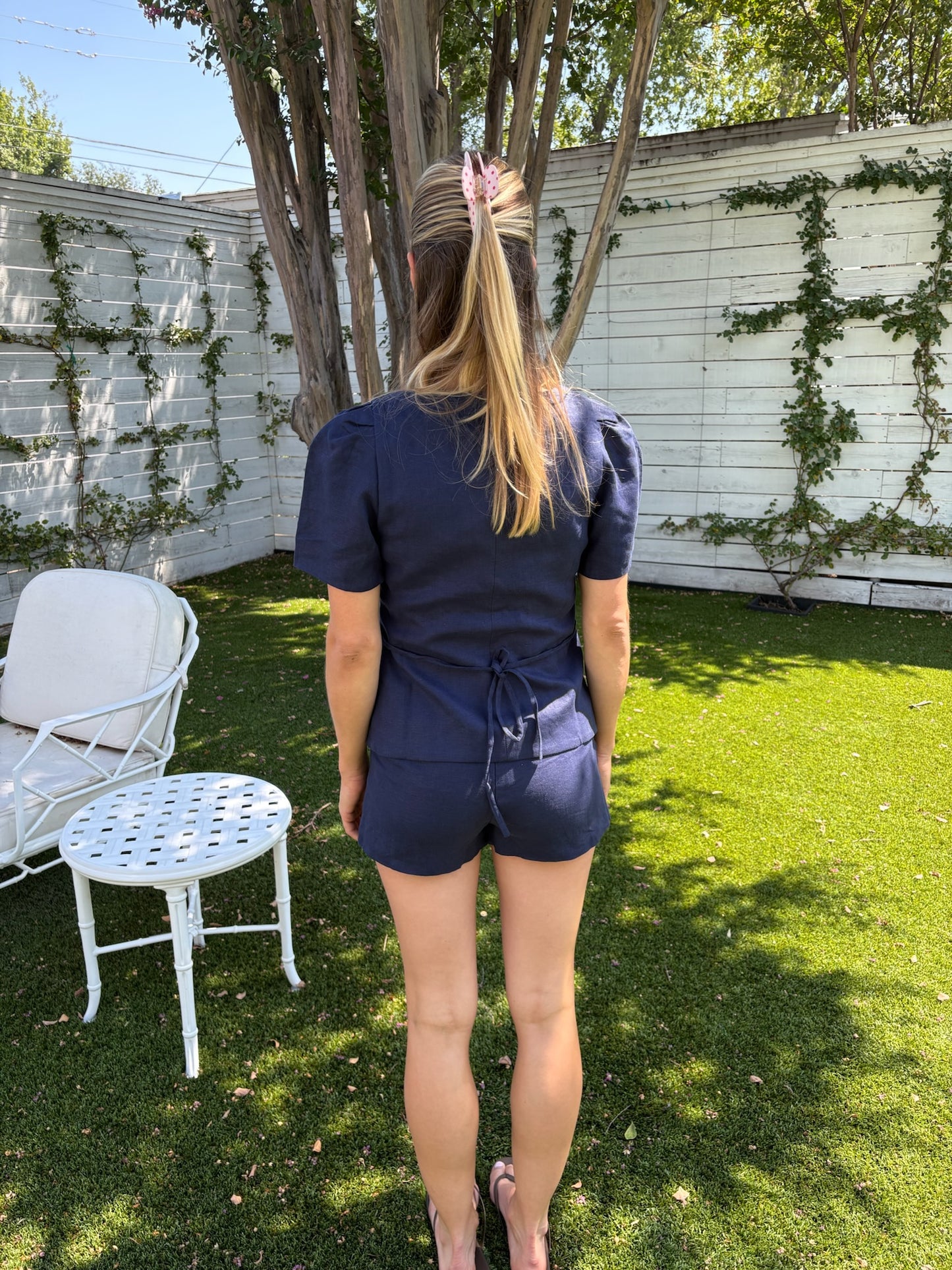 leora short