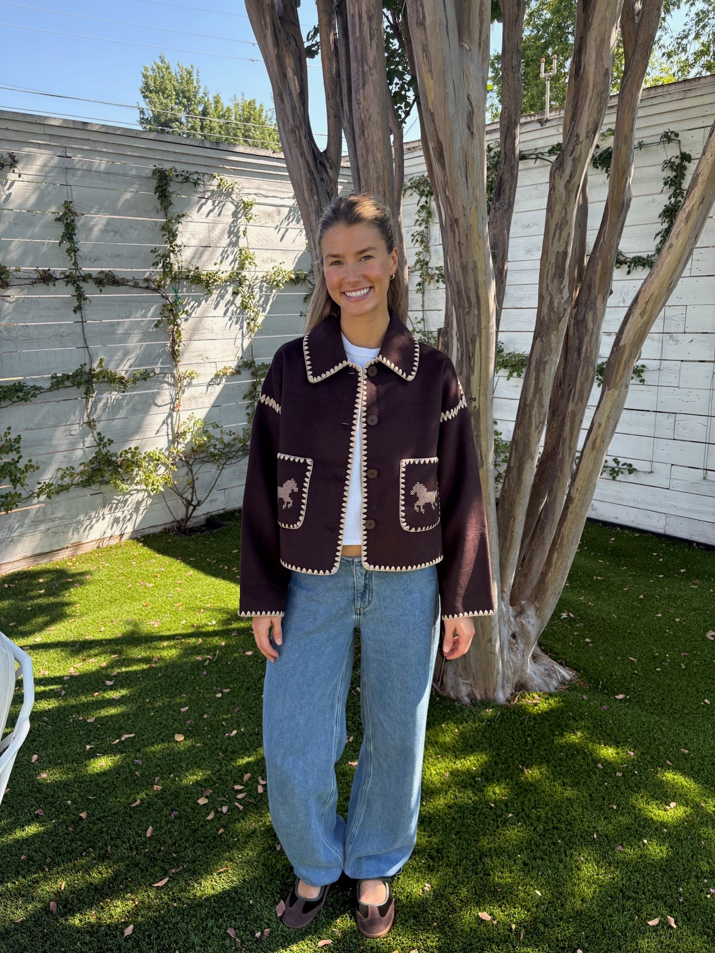 short horses embroidered coat