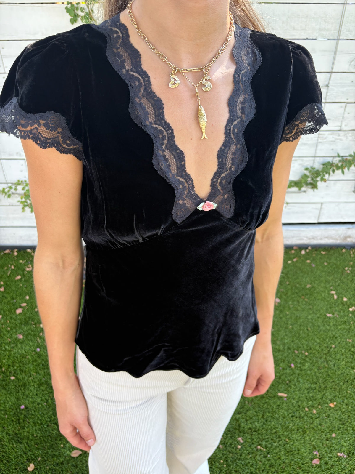 karia top in black velvet