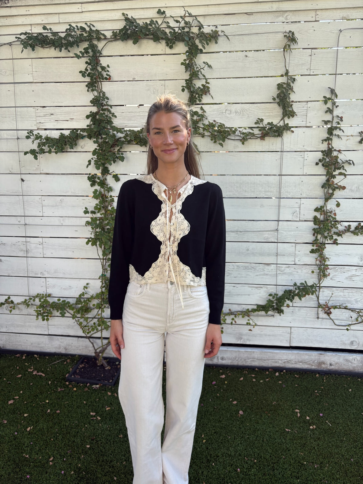 tassia cardigan in black