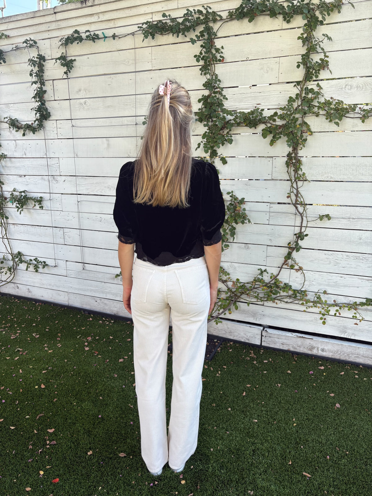 ursula top in black