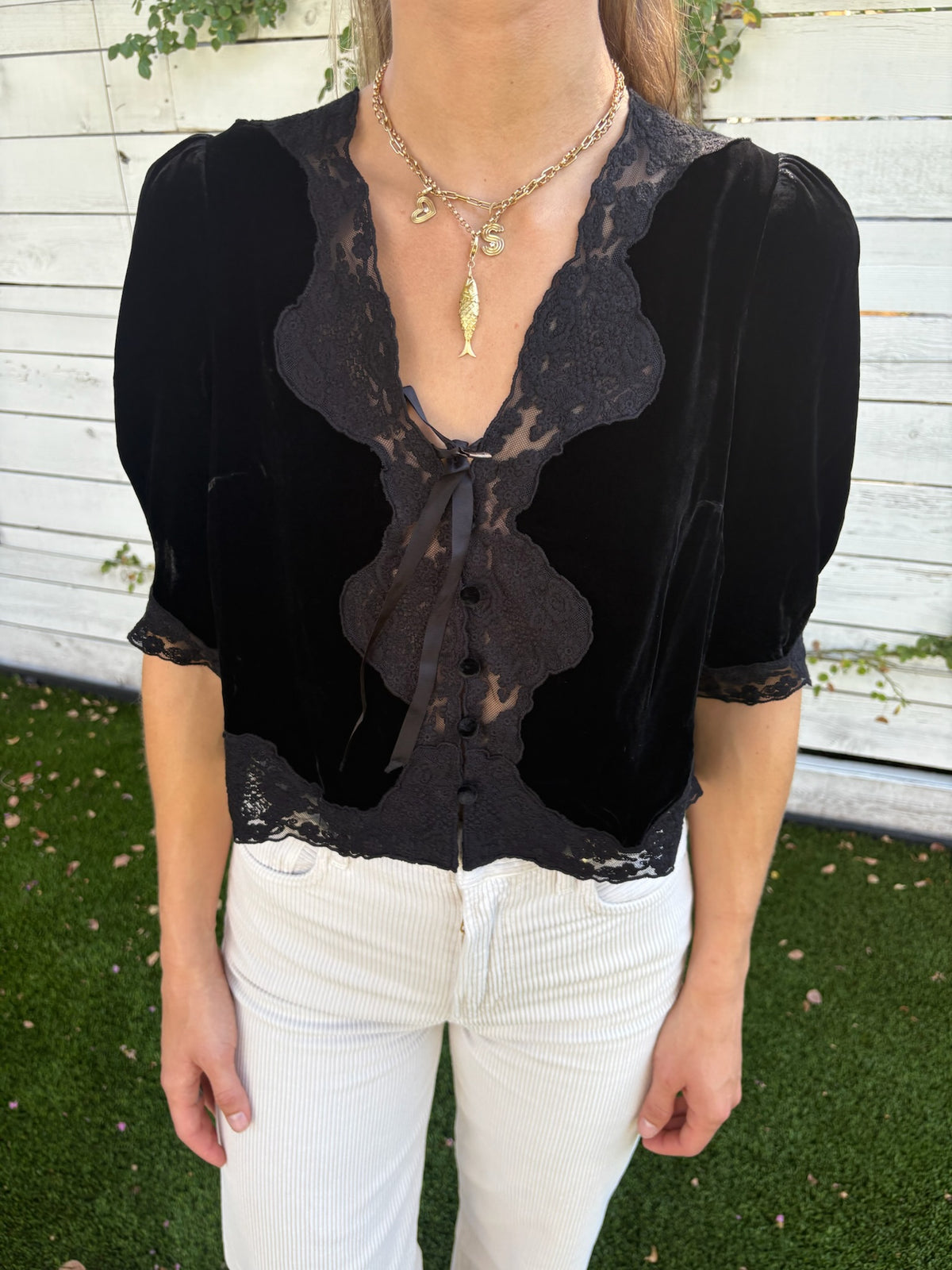 ursula top in black